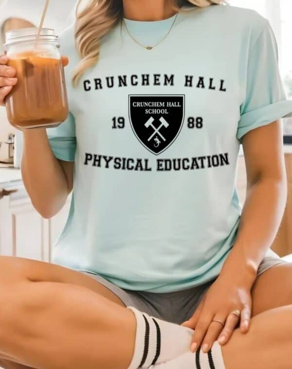 Crunchem Hall| Summer Sale Comfort Tee