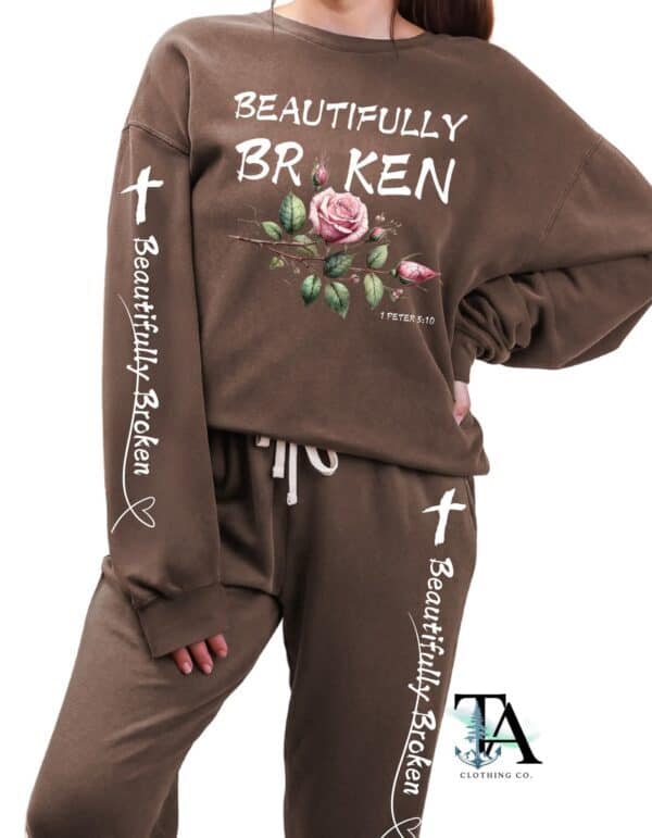 Beautifully Broken| Comfort Colors jogging Set - Image 3